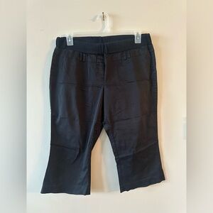 Women’s Mimi Maternity black Capri pants L